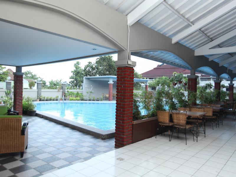 Hotel Ramayana Tasik 2*